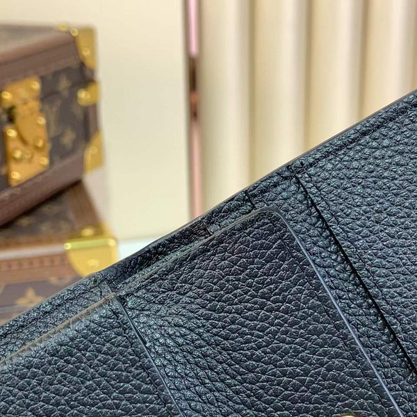 루이비통 2025 M12148 로우키 컴팩트 월릿 반지갑 지갑