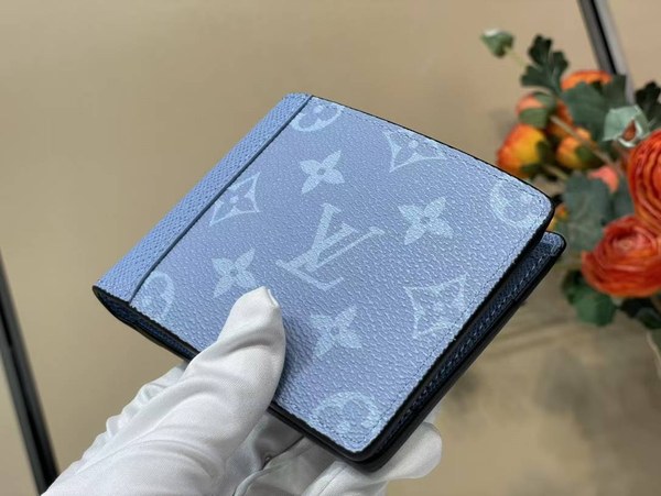 루이비통 2025 M14111 멀티플 월렛 스카이 블루컬러 지갑 반지갑