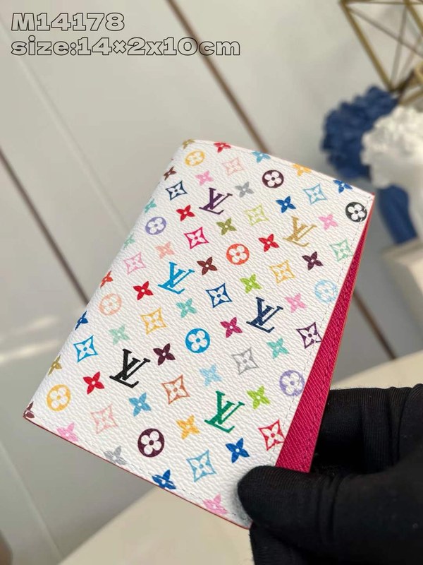 루이비통 2025 M14178 패스포트 커버 여권 지갑