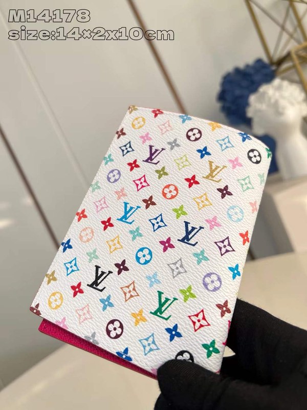 루이비통 2025 M14178 패스포트 커버 여권 지갑