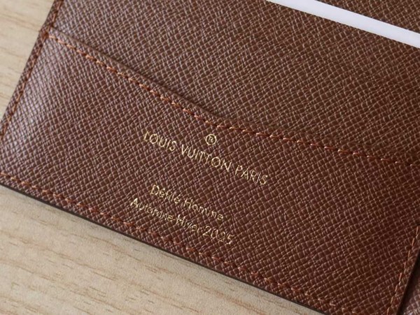 루이비통 2025 N00185 슬렌더 월릿 지갑 반지갑