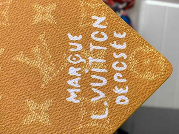 루이비통 2025 M12656 브라짜월릿 장지갑 지갑