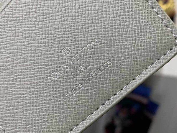 루이비통 2024 M11546 브라짜 월릿 지갑 장지갑 그린 그라디언트 컬러