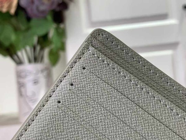 루이비통 2024 M11547 멀티플 월릿 지갑 반지갑 그린 그라디언트 컬러