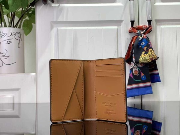 루이비통 2024 M11631 포켓 오거나이저 지갑