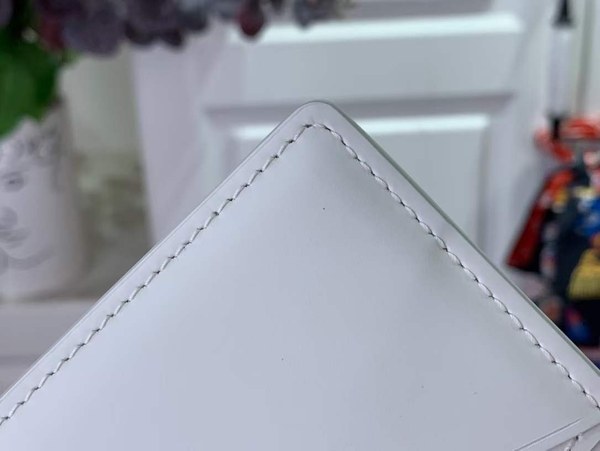 루이비통 2024 M83377 포켓 오거나이저 지갑