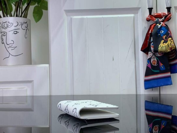 루이비통 2024 M83377 포켓 오거나이저 지갑