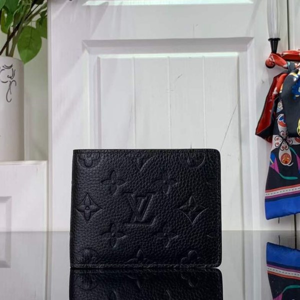 루이비통 2024 M82072 모노그램 멀티플 반지갑 지갑