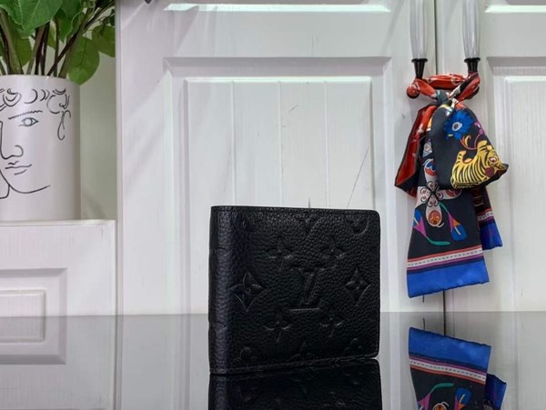 루이비통 2024 M82072 모노그램 멀티플 반지갑 지갑