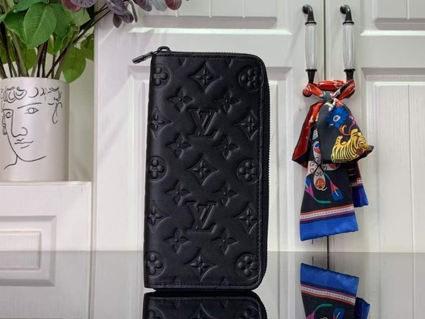 루이비통 2024 M62902 지피 월릿 장지갑 지갑