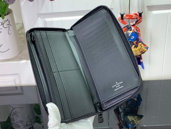 루이비통 2024 M62902 지피 월릿 장지갑 지갑