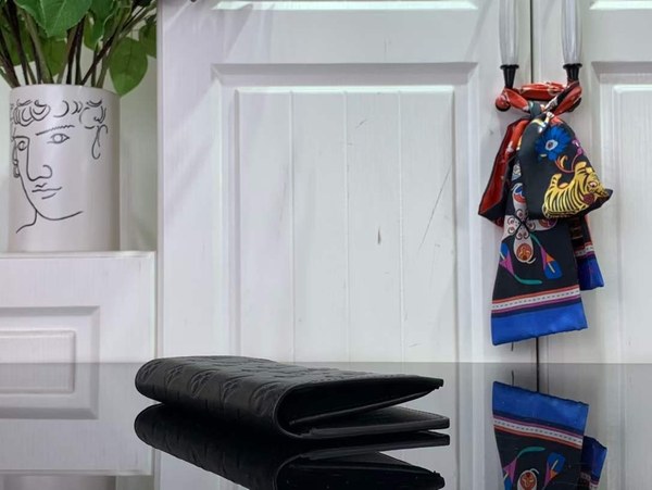 루이비통 2024 M62900 브라짜 월릿 장지갑 지갑