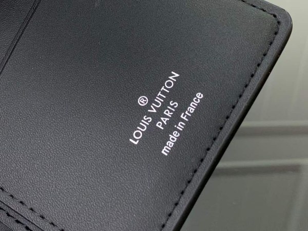 루이비통 2024 M62900 브라짜 월릿 장지갑 지갑