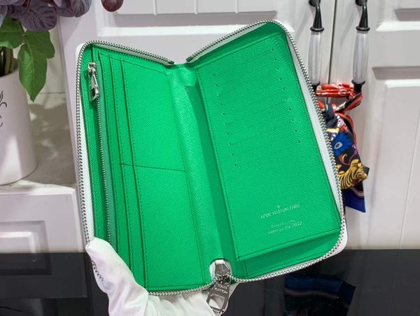 루이비통 2023 남성 지피 버티컬 월렛 M82590 지갑 장지갑 지퍼지갑