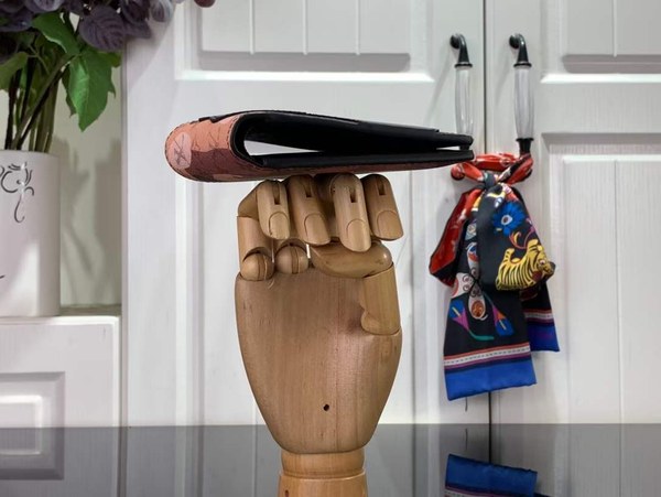 루이비통 2023 남성 멀티플 월릿 M82573 지갑 반지갑