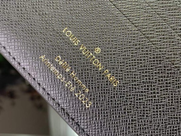 루이비통 2023 남성 멀티플 월릿 M82573 지갑 반지갑