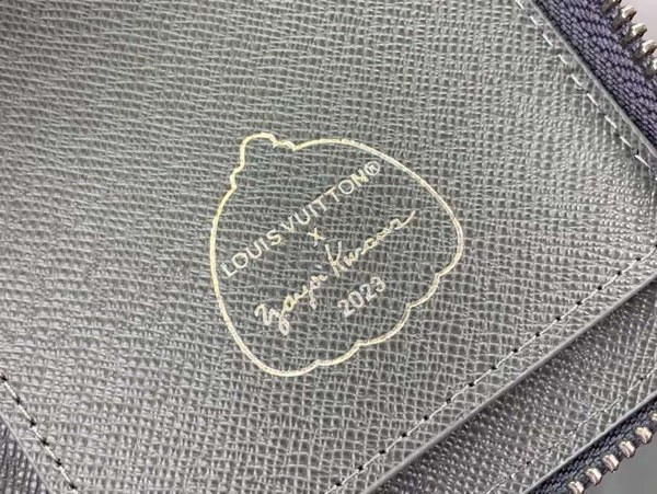 루이비통 2023 m81971 지피 버티컬 장지갑 지갑