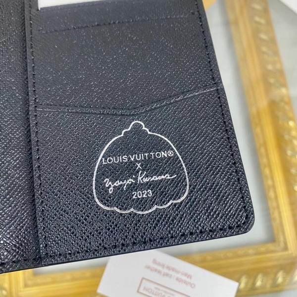 루이비통 2023 YK 포켓 오거나이저 지갑 M81928