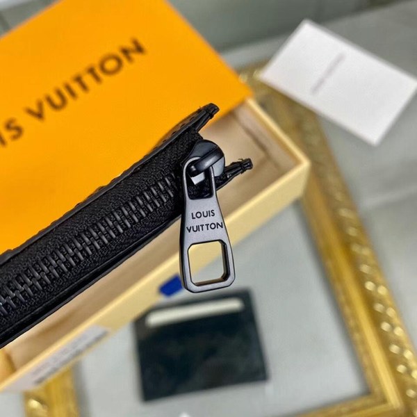 루이비통 2023 YK 콜라보 코인 카드 홀더 지갑