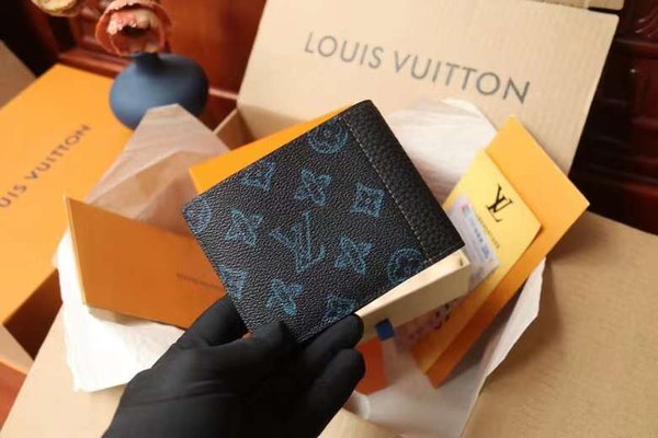 루이비통 2022 Brazza  Monogram 슬랜더 반지갑 지갑