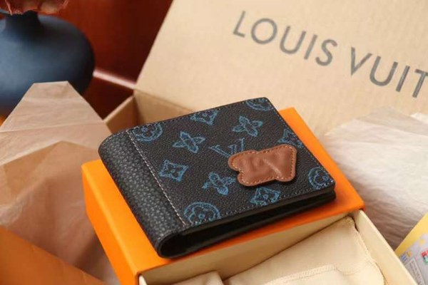 루이비통 2022 Brazza  Monogram 슬랜더 반지갑 지갑