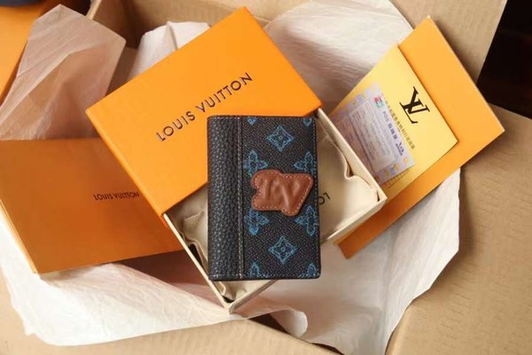 루이비통 2022 Brazza M81789 Monogram 오거나이저 지갑