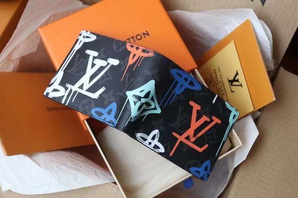 루이비통 2022 M81847  Multiple 반지갑 지갑