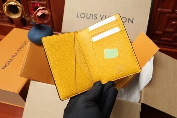 루이비통 2022 N64602 size:8x11cm 카드 지갑