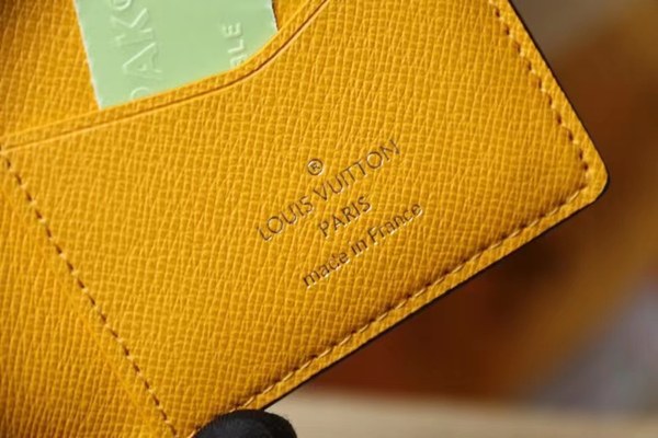 루이비통 2022 N64602 size:8x11cm 카드 지갑