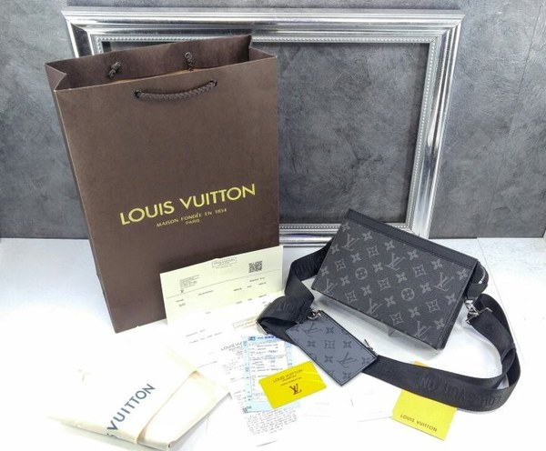 New 22 s/s 루이비통 LV 모노그램 이클립스 파우치 & 카드홀더 가스통 웨어러블 월릿 ㅡGASTON WEARABLE WALLET