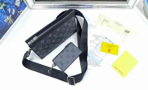 New 22 s/s 루이비통 LV 모노그램 이클립스 파우치 & 카드홀더 가스통 웨어러블 월릿 ㅡGASTON WEARABLE WALLET
