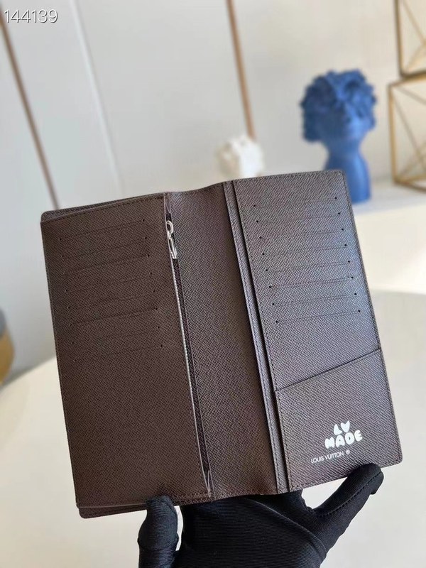 루이비통 2021 니고콜라보 2 M66540 장 지갑