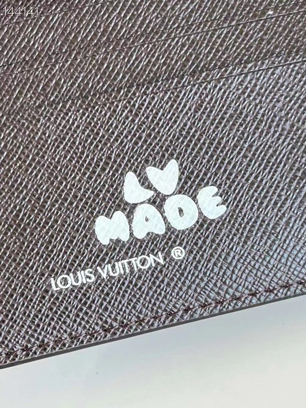 루이비통 2021 니고콜라보 2 M60895 반 지갑