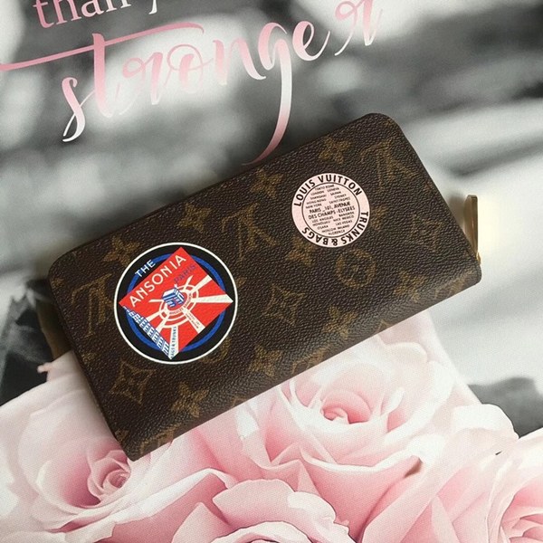 루이비통 장지갑 M60017