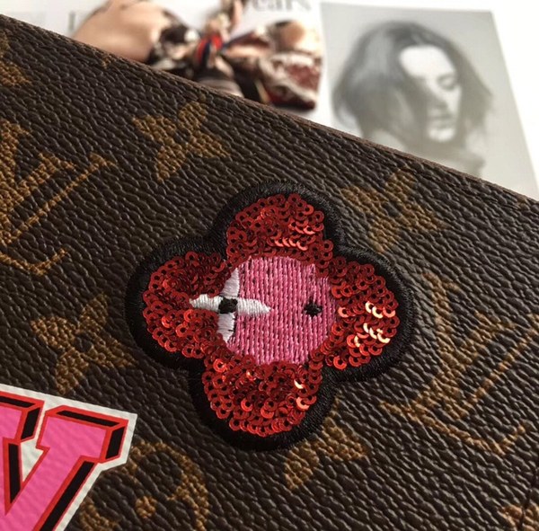 루이비통 지피 월릿 M63392