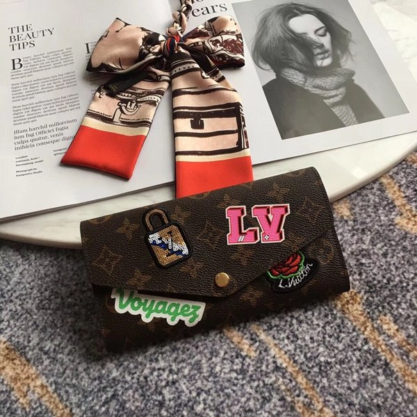 루이비통 사라 월릿 M63318