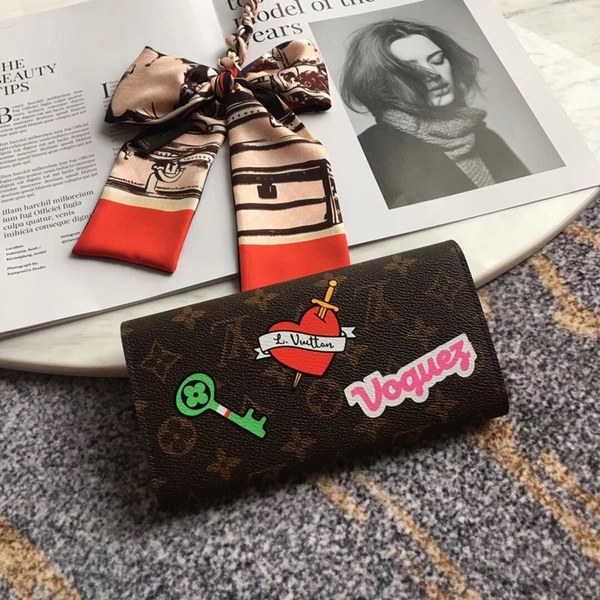 루이비통 사라 월릿 M63318