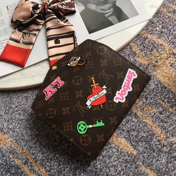 루이비통 사라 월릿 M63318