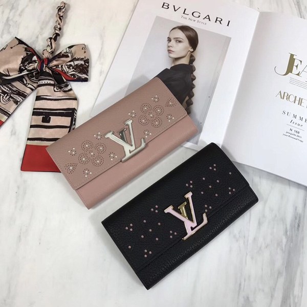 루이비통 카푸신 장지갑 M62556