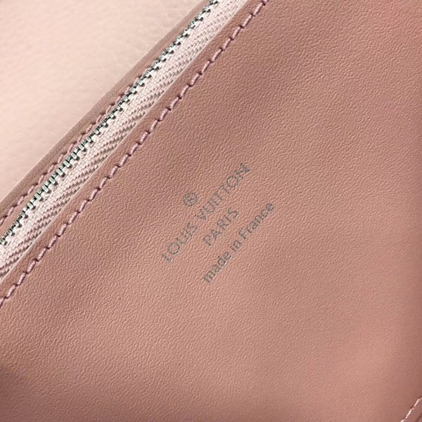 루이비통 카푸신 장지갑 M62556