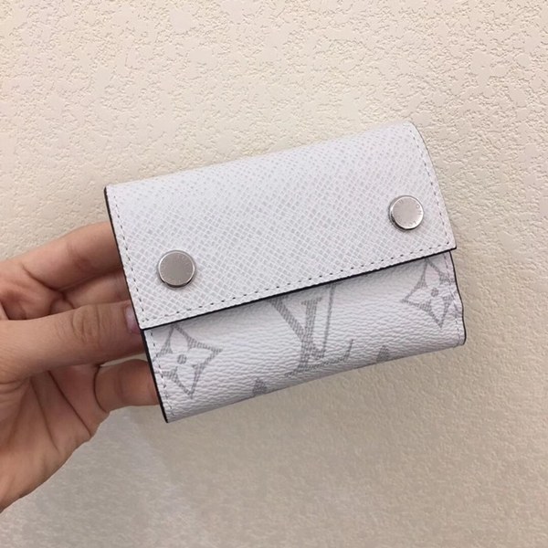 루이비통 디스커버리 컴팩트 월릿 M67621