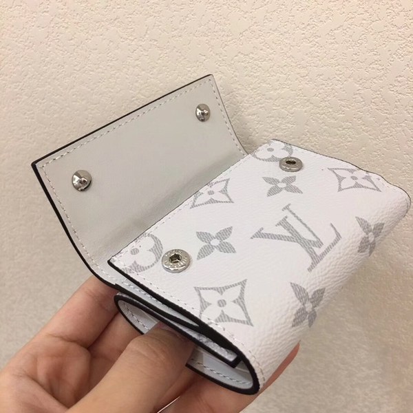 루이비통 디스커버리 컴팩트 월릿 M67621