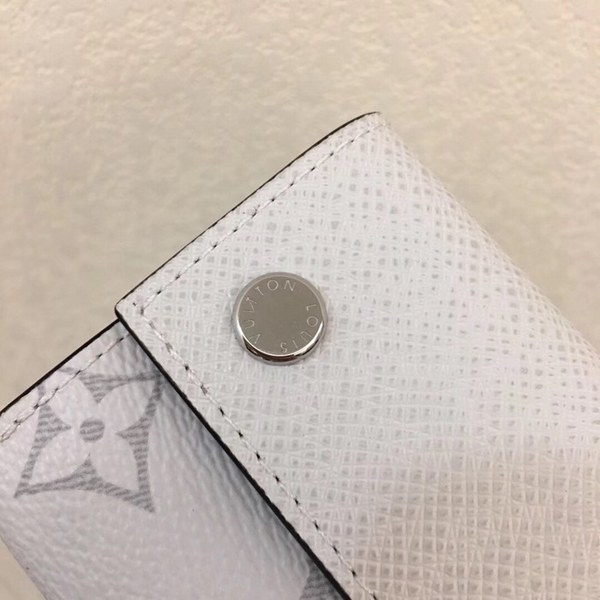 루이비통 디스커버리 컴팩트 월릿 M67621