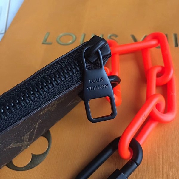 루이비통 포쉐트 클레 파우치 M44487