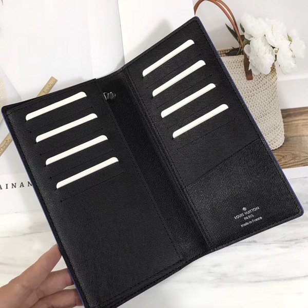 루이비통 브라짜 월릿 M30558