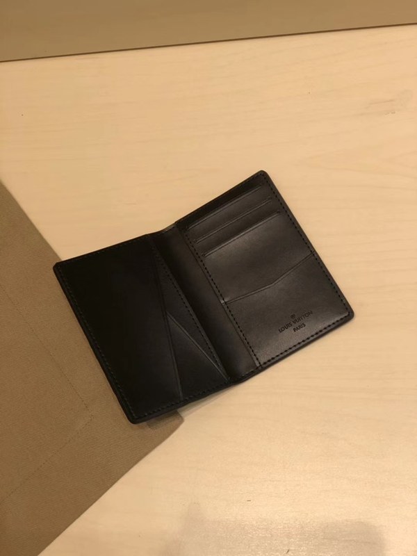 Louis Vuitton 2020 Leather Card Purse M69044
