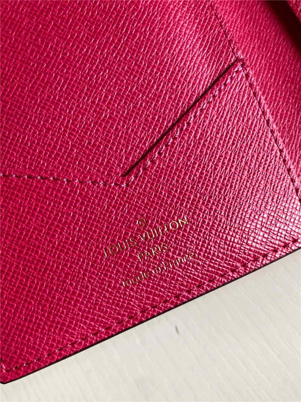 루이비통 여권지갑 M62089