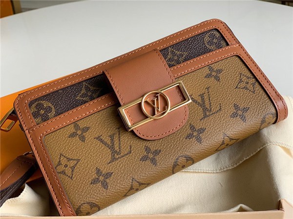 루이비통 지퍼 장지갑 M69162