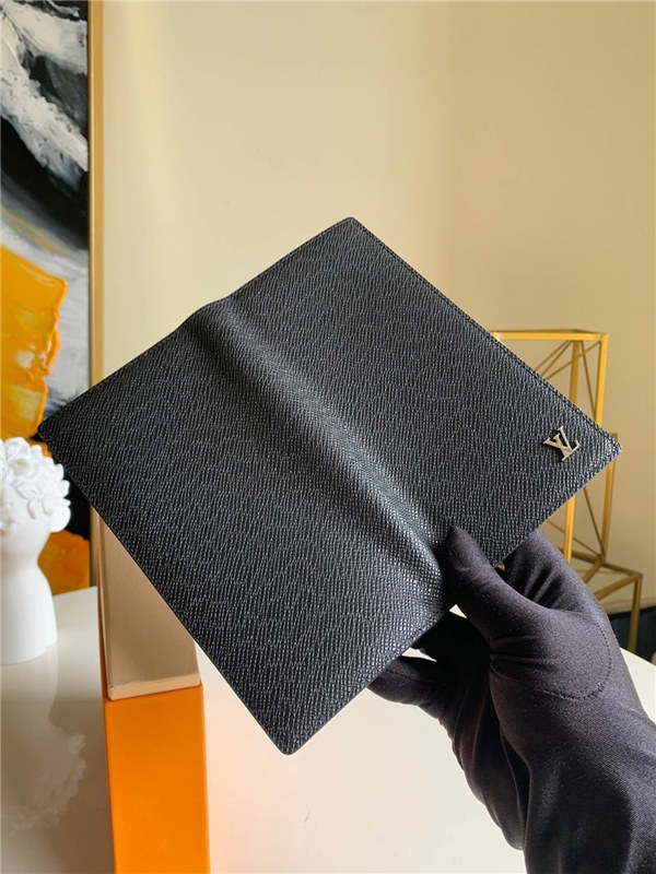 루이비통 브라짜 장지갑 M30285 2020/신상