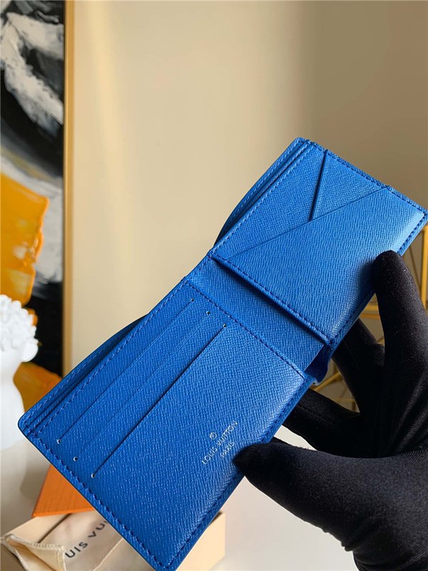 루이비통 멀티플 반지갑 M60302 2020/신상